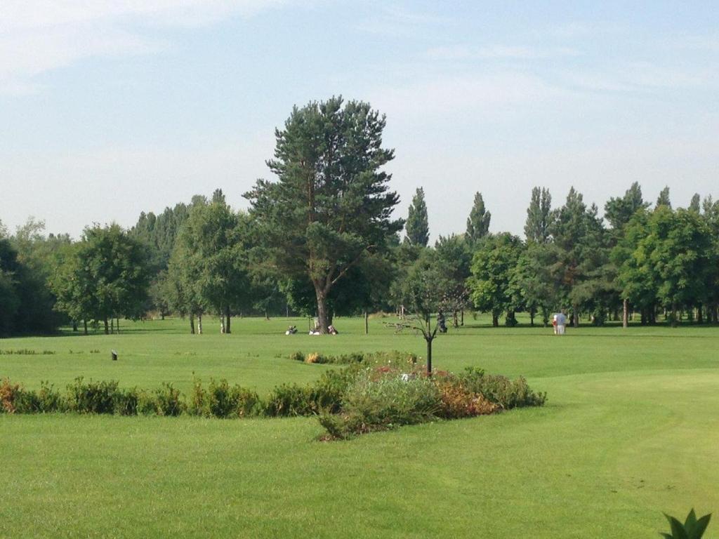 Calderfields Golf & Country Club Walsall Exterior foto